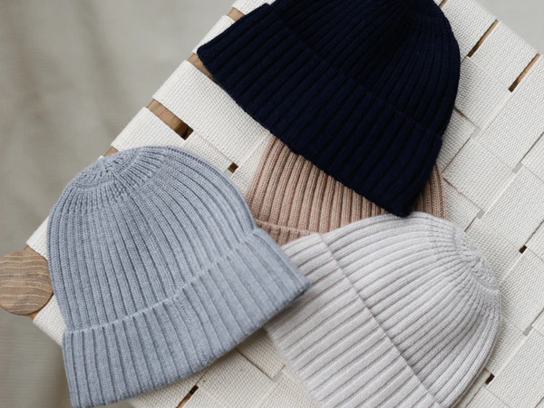 LilleToni Mütze Emma dusty sage – Bild 3