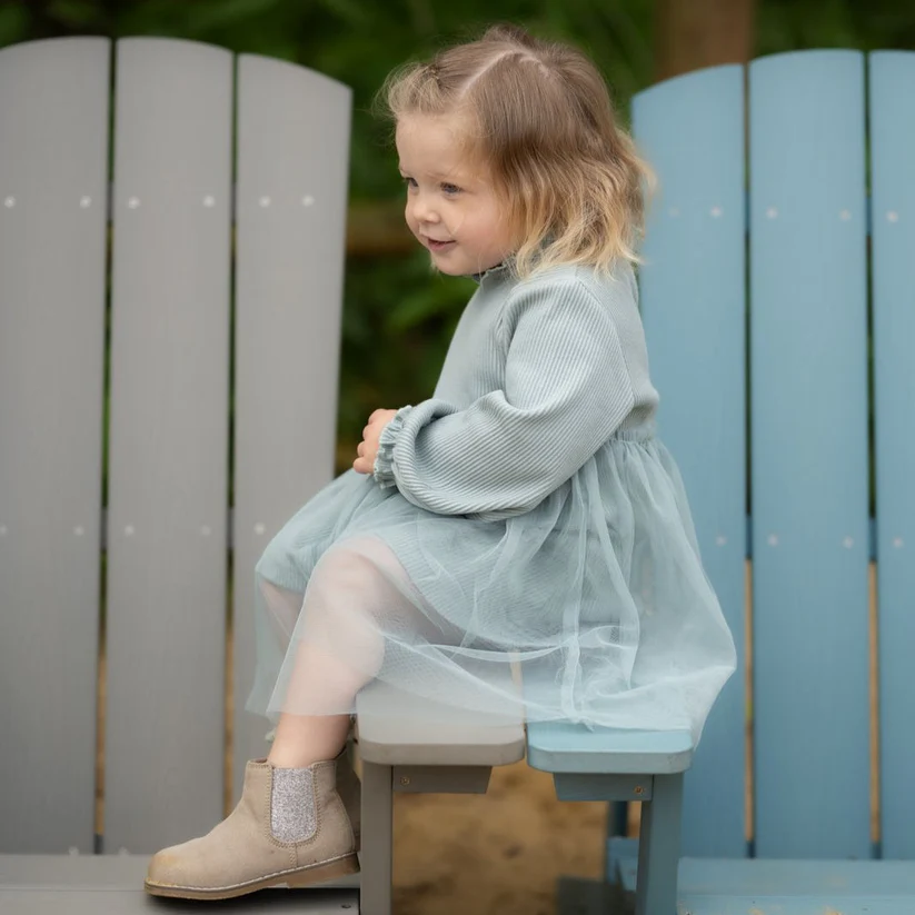 Lille Havn Tüllkleid mit Rüschenkragen – Bild 2