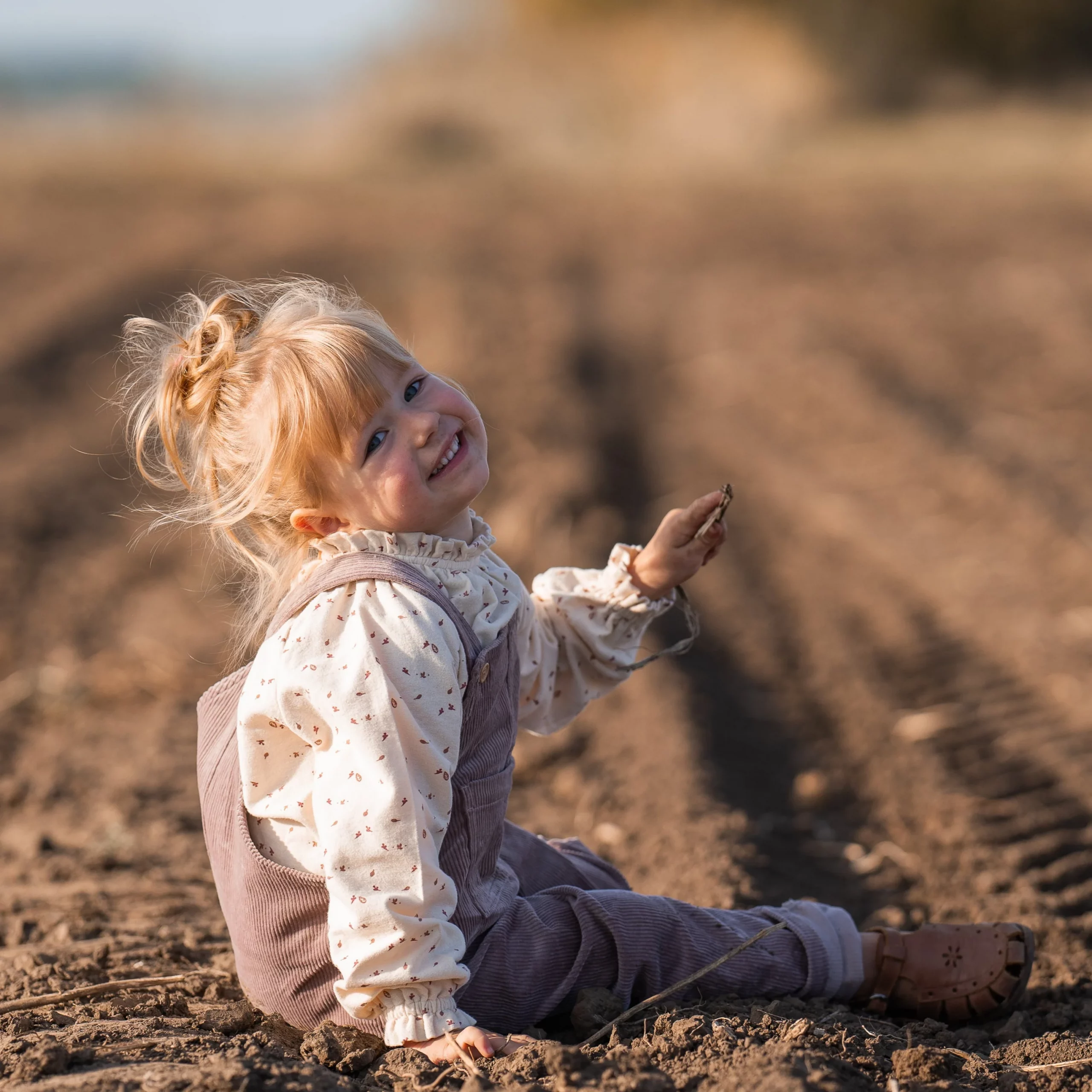 Lille Havn Flanellbluse mit Rüschenkragen