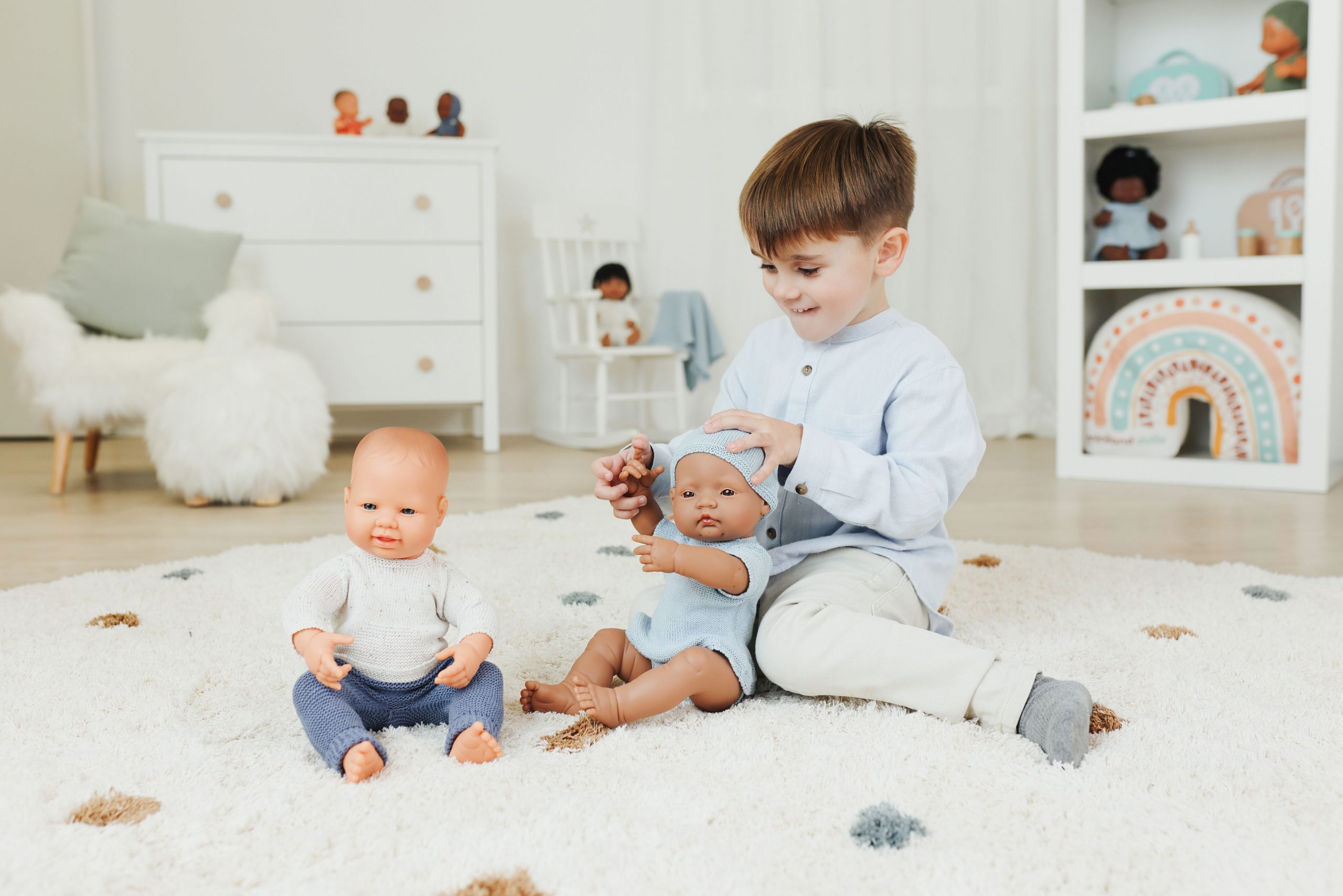 Miniland Puppe Anatomisch korrekt Haare hispanic girl 38 cm (inkl. Kleidung) – Bild 6