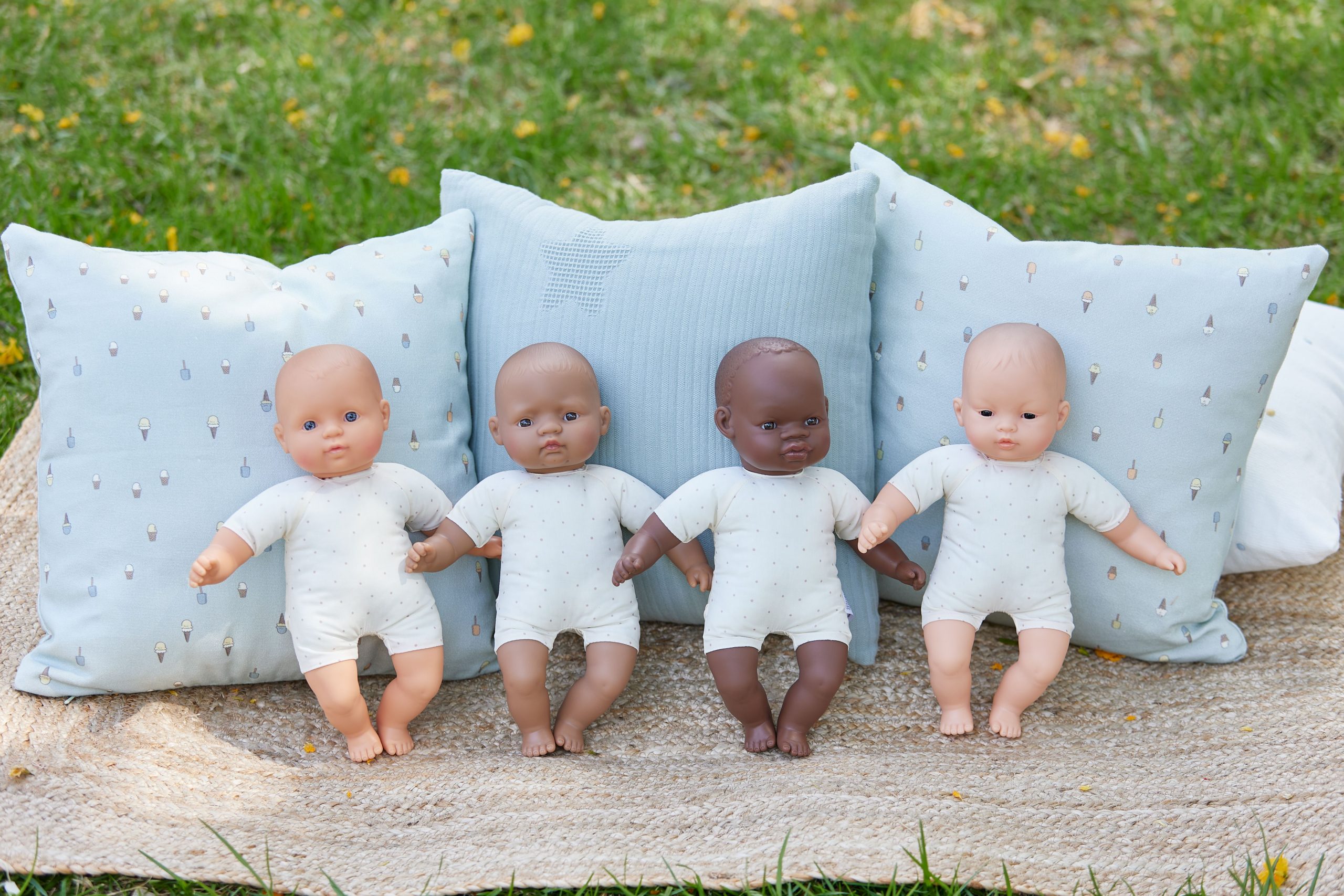 Miniland Puppe Weichkörper asian 32cm – Bild 2