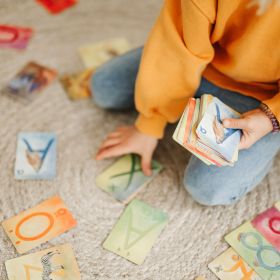 Grimms Alphabet Kartenspiel – Bild 7