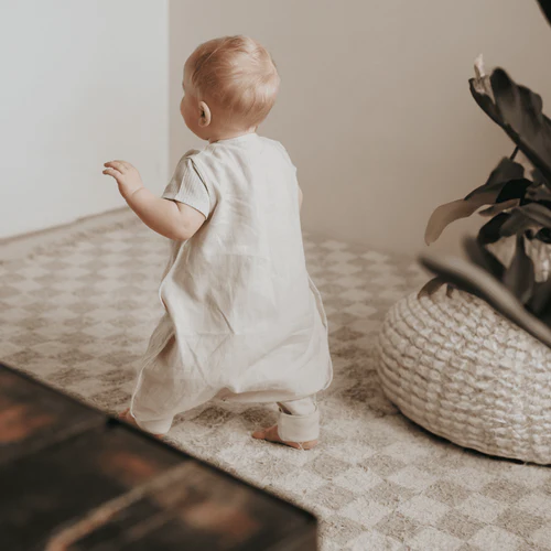 emma & noah Leinen Schlafsack mit Füßen 0.5 TOG – Bild 4