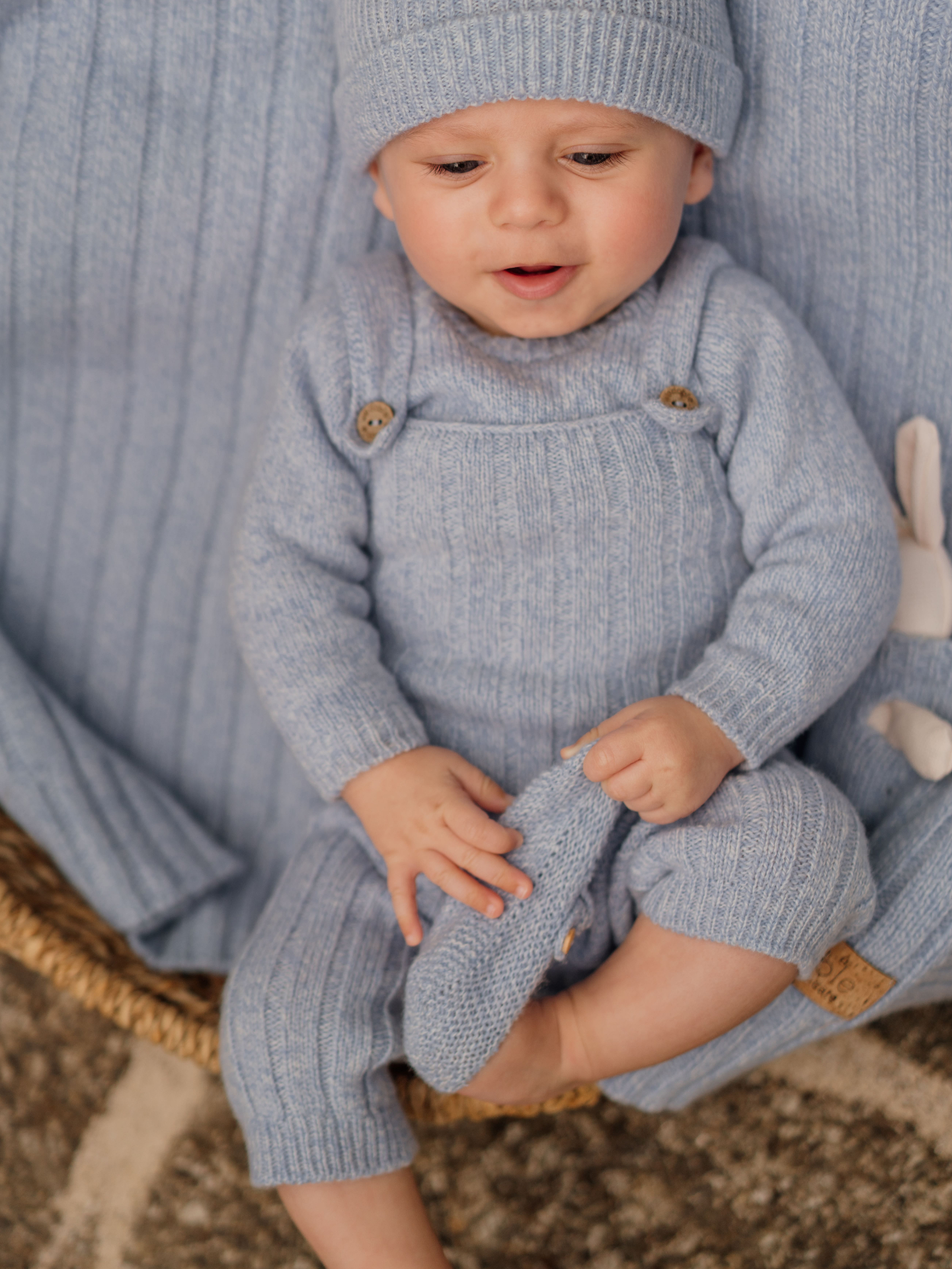 Wedoble Strickhose mit Trägern aus extrafeiner Merinowolle – Bild 3