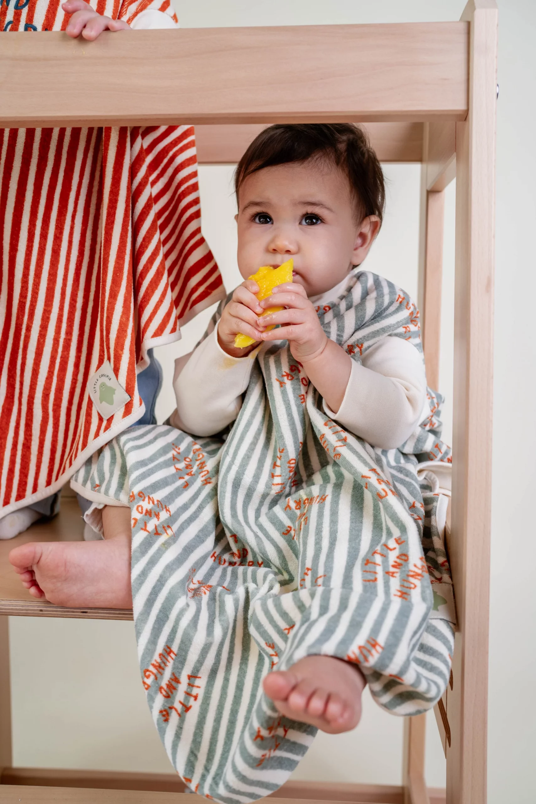 Little Casimir Lätzchen LIMITED EDITION “Boo“ Lätzchen – Little and Hungry 2 – Bild 3