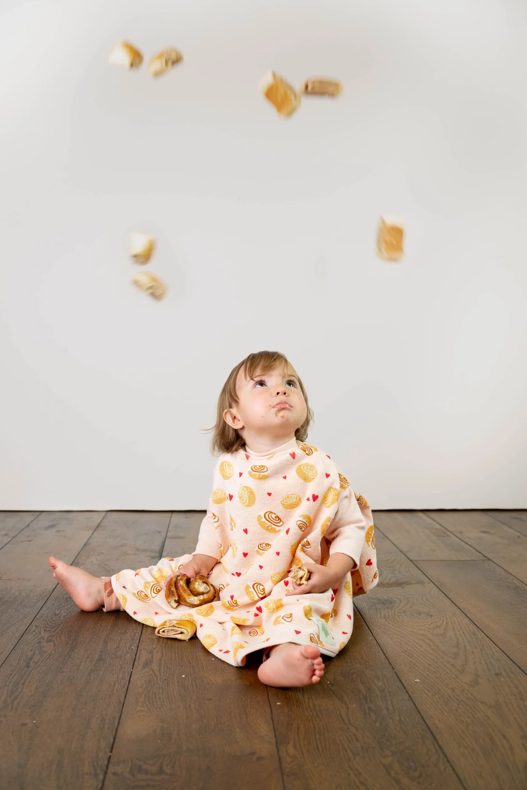 Little Casimir Lätzchen LIMITED EDITION “Boo“ Lätzchen – Cinnamon Roll – Bild 3