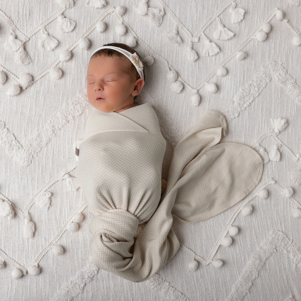 Cocoo•me Baby-Cocoon – Pucksack, Strampelsack und Schlafsack in Einem (beige)