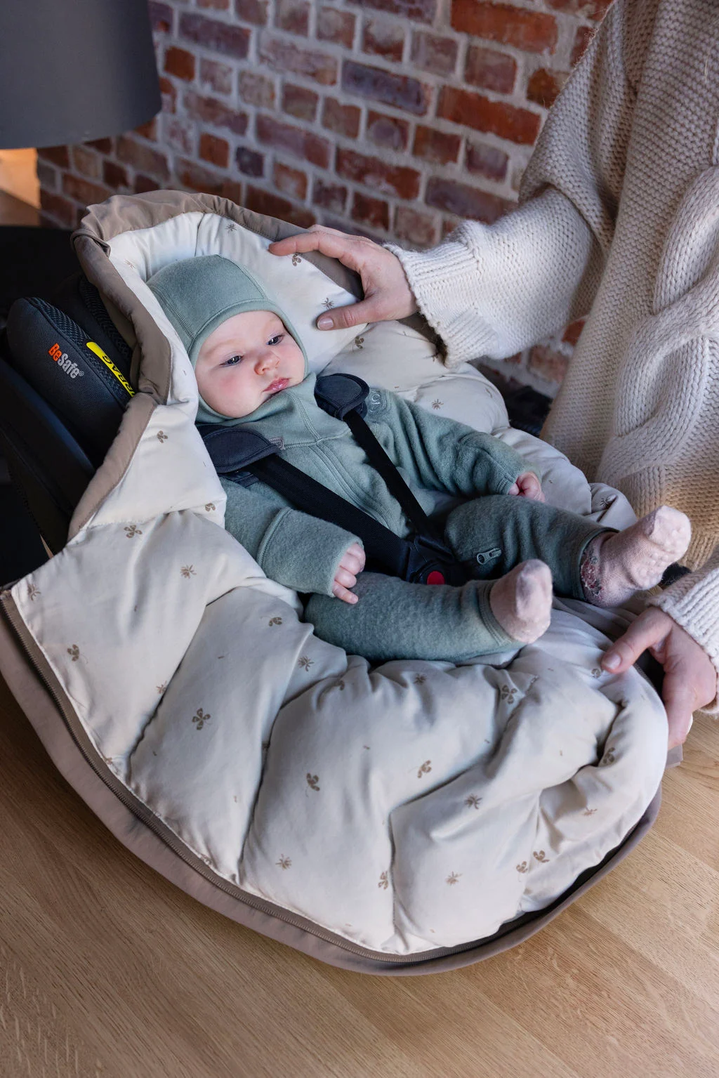 Voksi MOVE - Warmer Fußsack (Autositz) – Bild 2