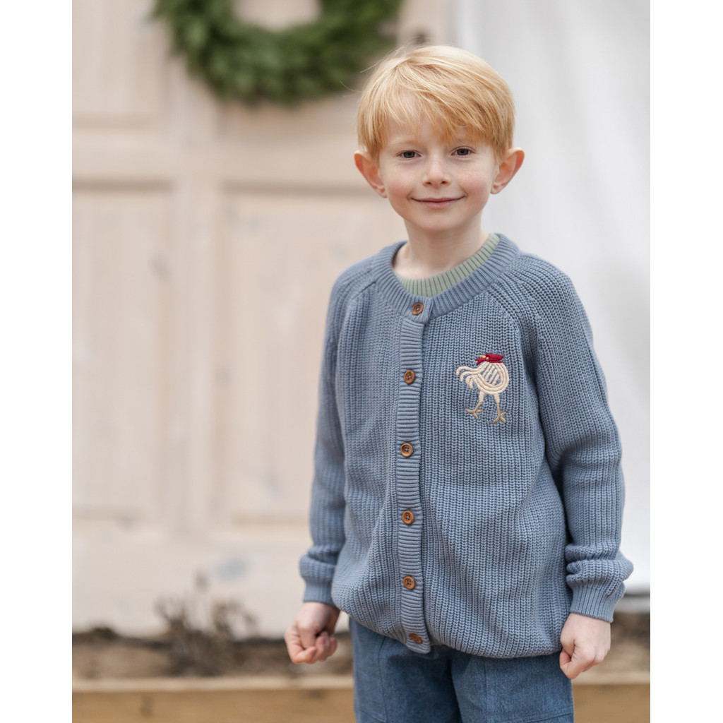 Hanevild Strickjacke mit handbesticktem Hahn