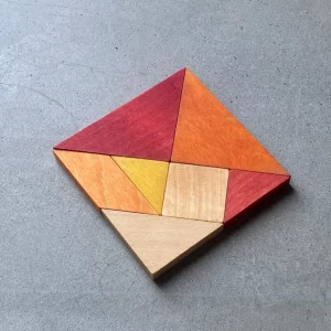 Wooden Story Tangram Familienspiel rot