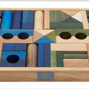 Wooden Story 54-teiliges Set kalte Töne Holzwürfel im Tablett