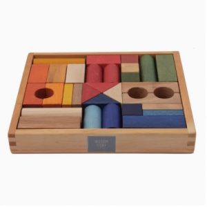 Wooden Story 30-teiliges Set Holzbausteine - Regenbogenfarben- im Tablett